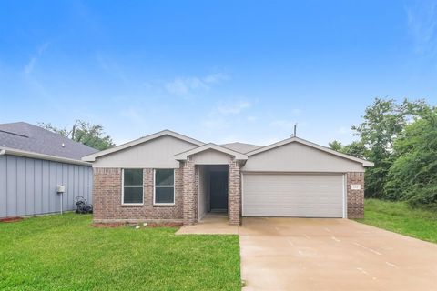 155 Westview Drive Gun Barrel City TX 75156
