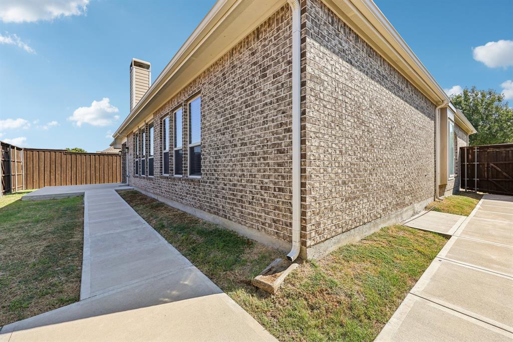 1211 Windgate Way