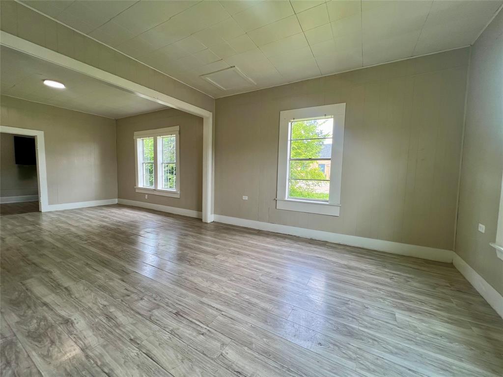 233 W Oneal Street