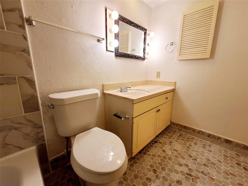 El Camino Real Condo - Residential Lease