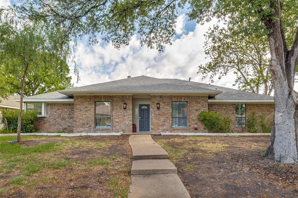 2221 Cliffside Drive