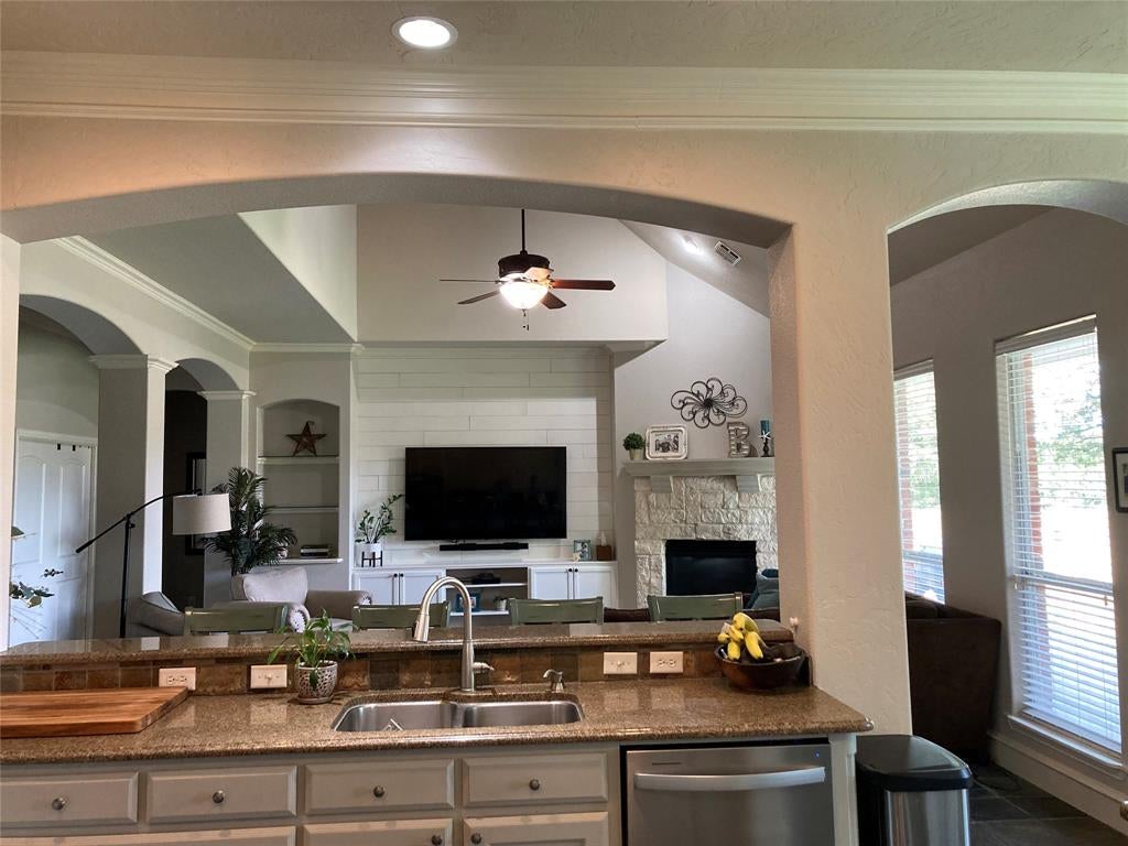 806 Cobblestone Court