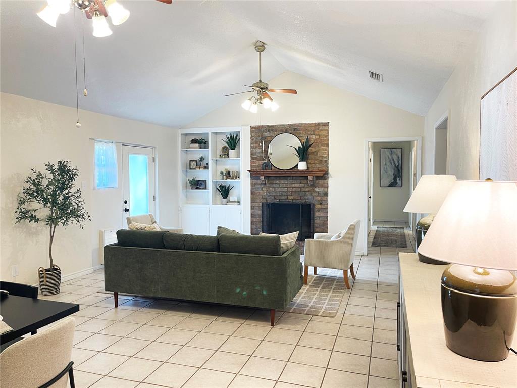 5528 Woodland Hills Drive