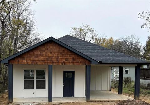 622 E Woodard Street Denison TX 75021