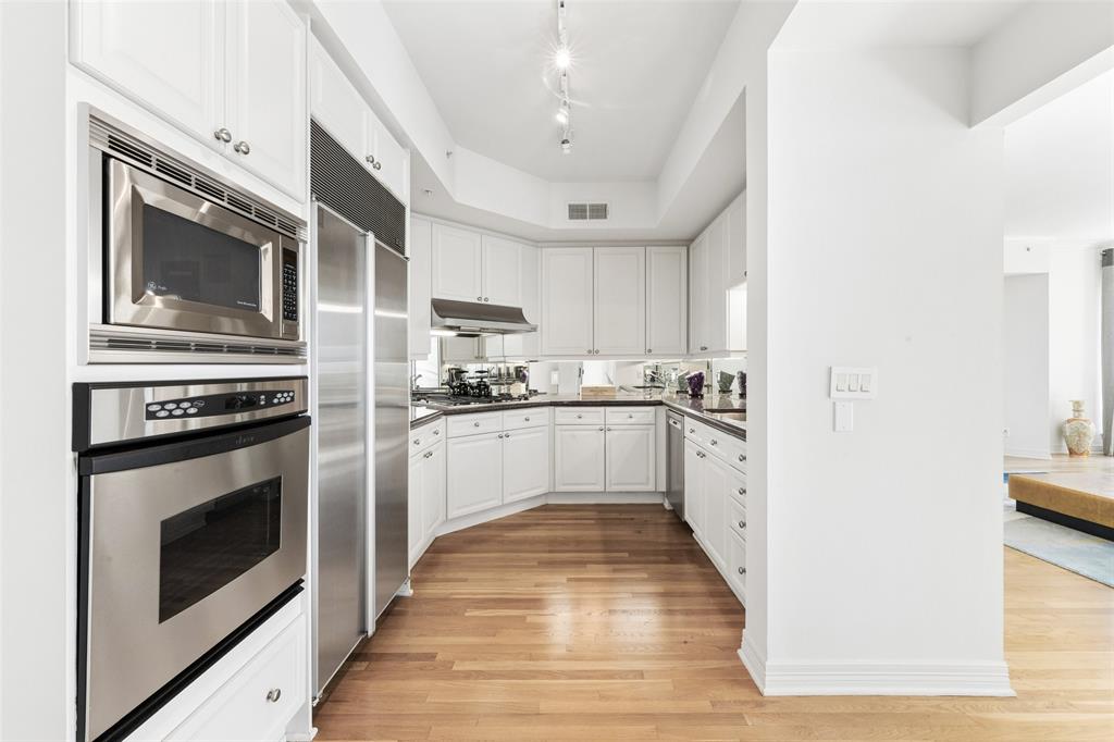 Mayfair Turtle Creek Condos - Residential