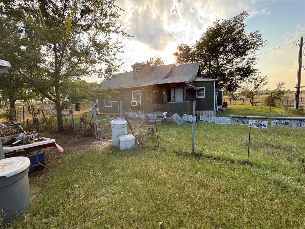 976 Country Road 3840