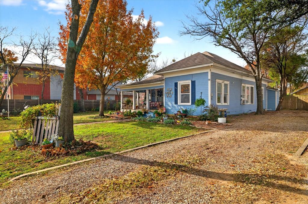 1309 N Austin Street