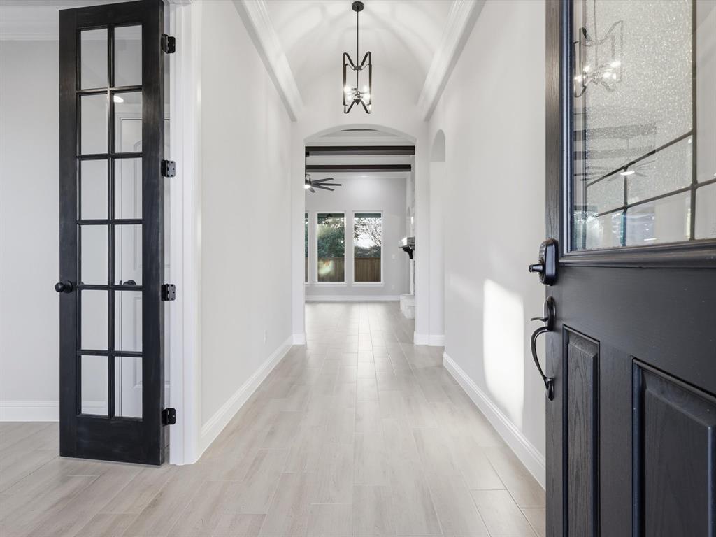 1486 Highland Park Circle