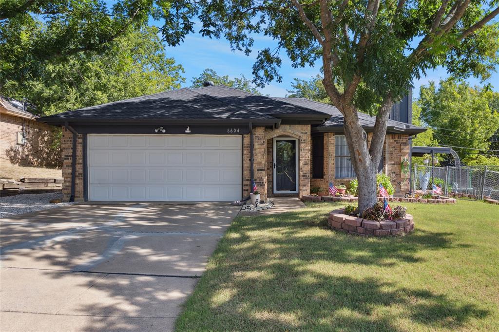 6604 Roxanne Way