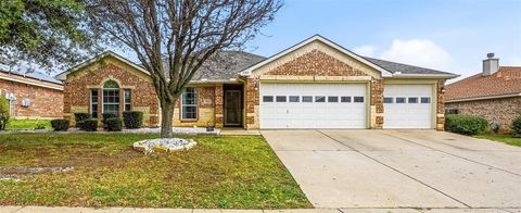528 Bretts Way Burleson TX 76028