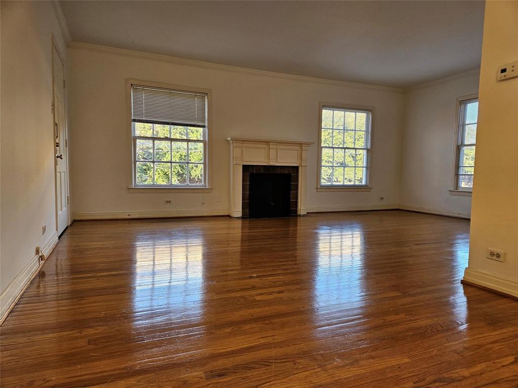 J W Halsells - Residential Lease