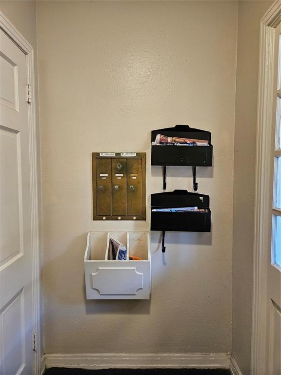 J W Halsells - Residential Lease