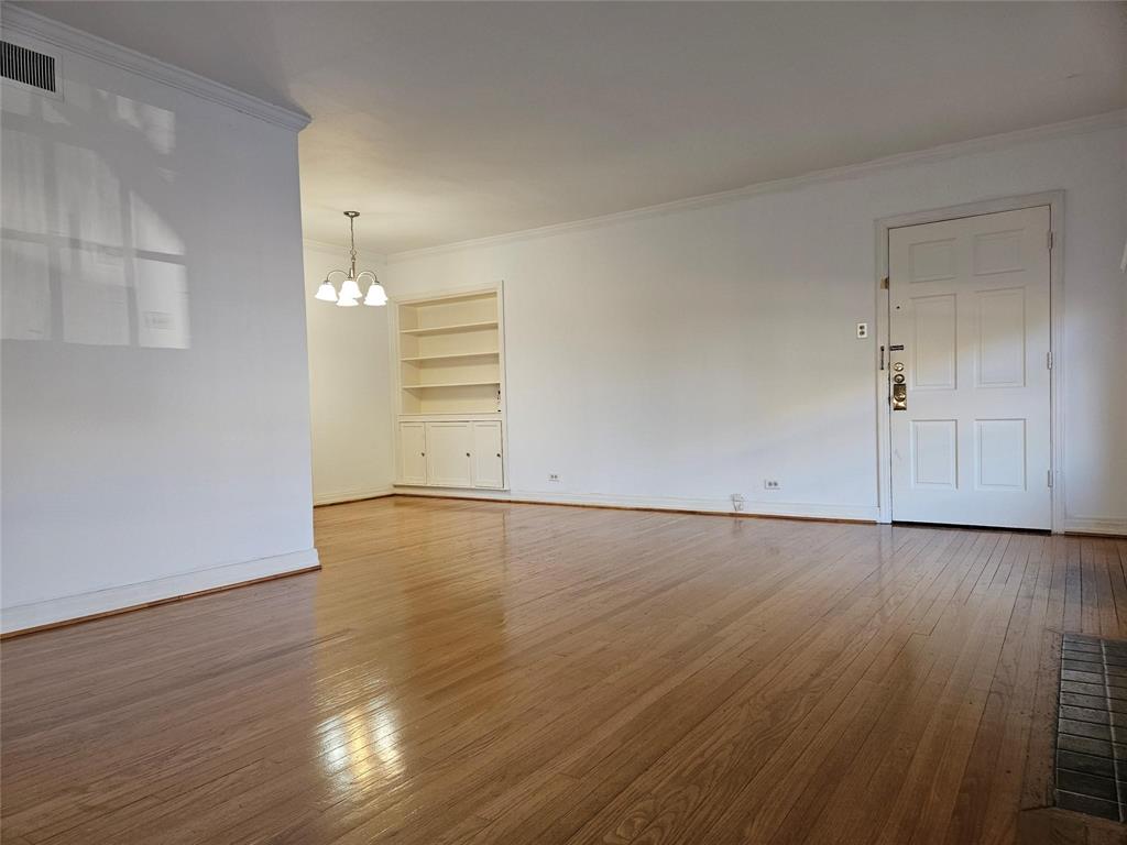 J W Halsells - Residential Lease