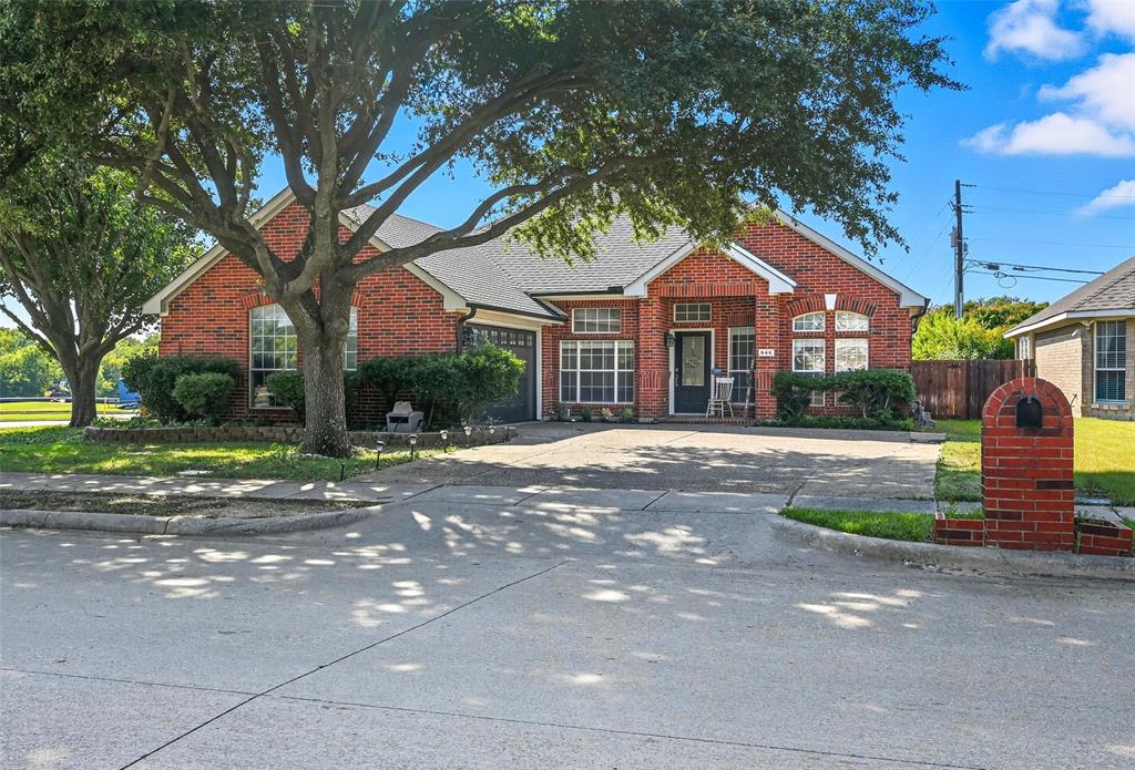 646 Huntington Lane