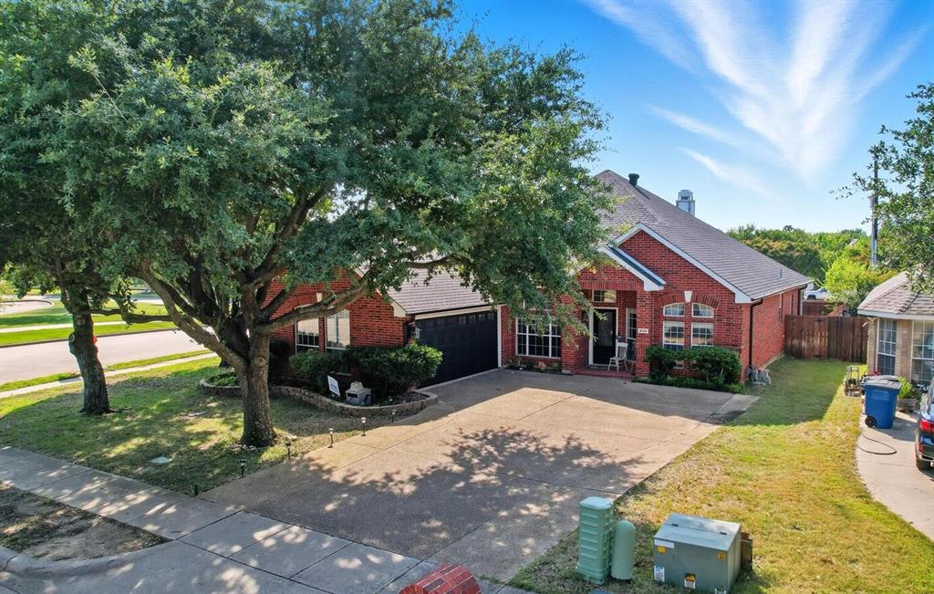 646 Huntington Lane