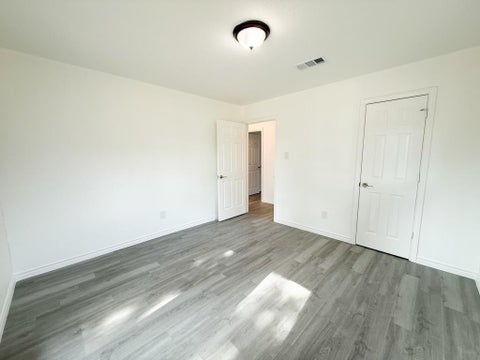 Tiny photo for 2147 Oak Valley Lane, Dallas, TX 75232 (MLS # 21396227)