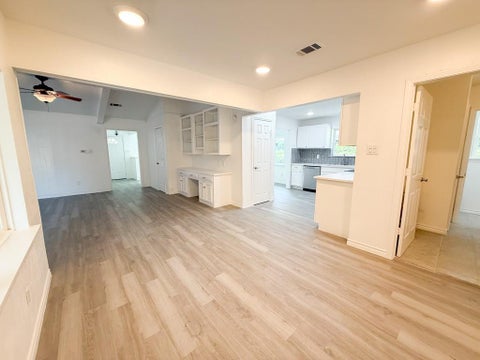Tiny photo for 2147 Oak Valley Lane, Dallas, TX 75232 (MLS # 21396227)