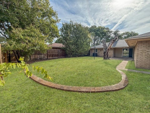 Tiny photo for 2147 Oak Valley Lane, Dallas, TX 75232 (MLS # 21396227)