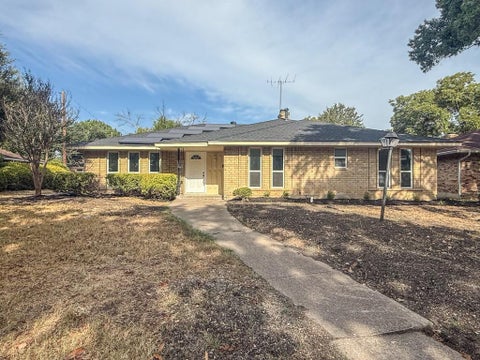 Tiny photo for 2147 Oak Valley Lane, Dallas, TX 75232 (MLS # 21396227)