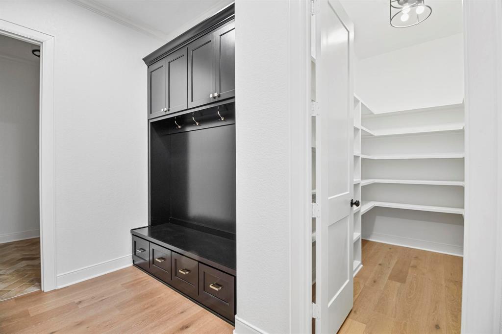 Crown Point Estate II - Residential