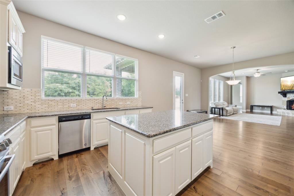 Estates Of Lakeshore Ph I The - Residential