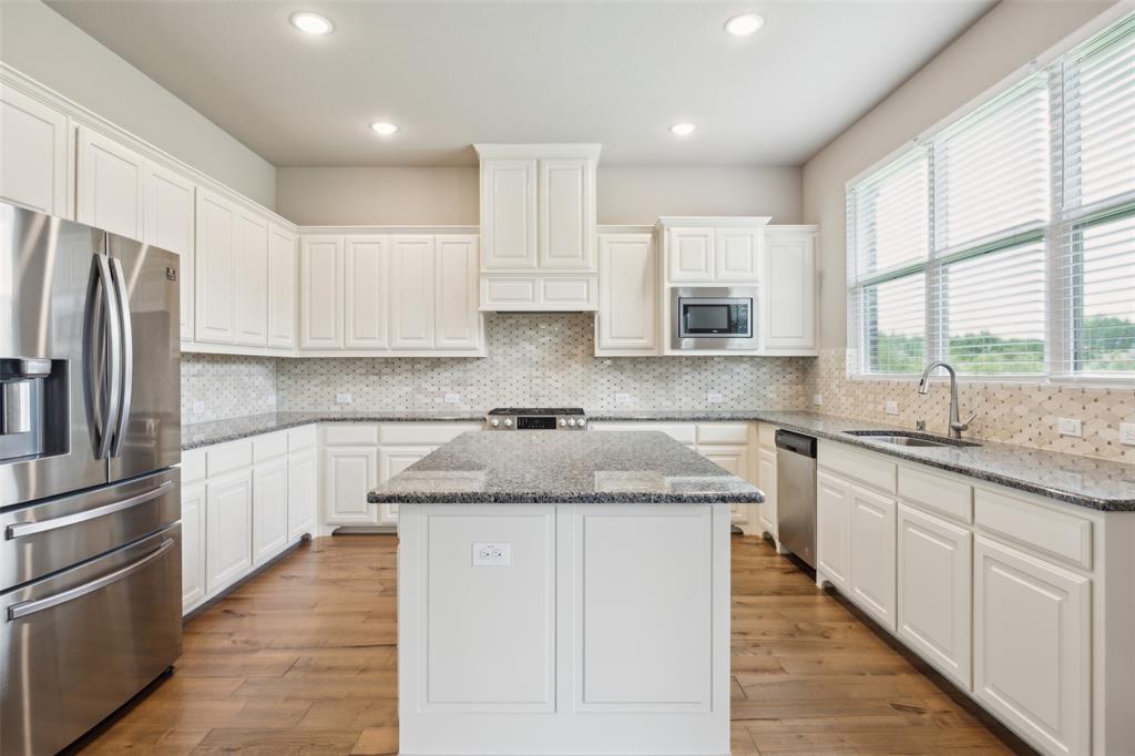 Estates Of Lakeshore Ph I The - Residential