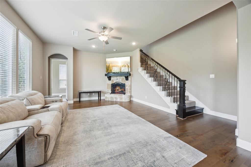 Estates Of Lakeshore Ph I The - Residential