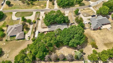 A home in Oak Leaf