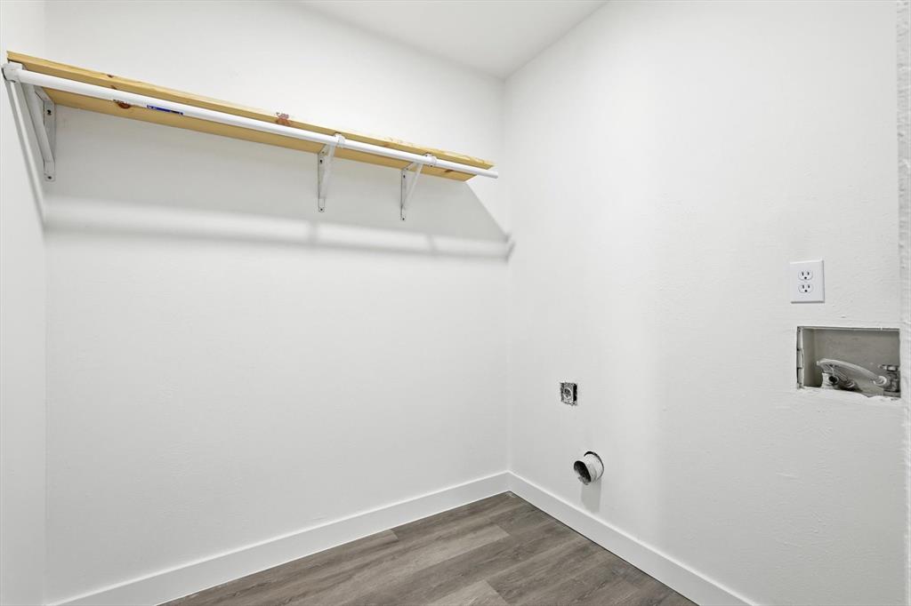 Creekbend Twnhms - Residential