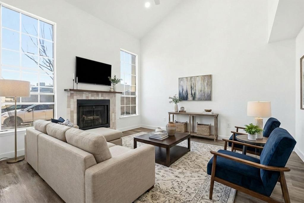 Creekbend Twnhms - Residential