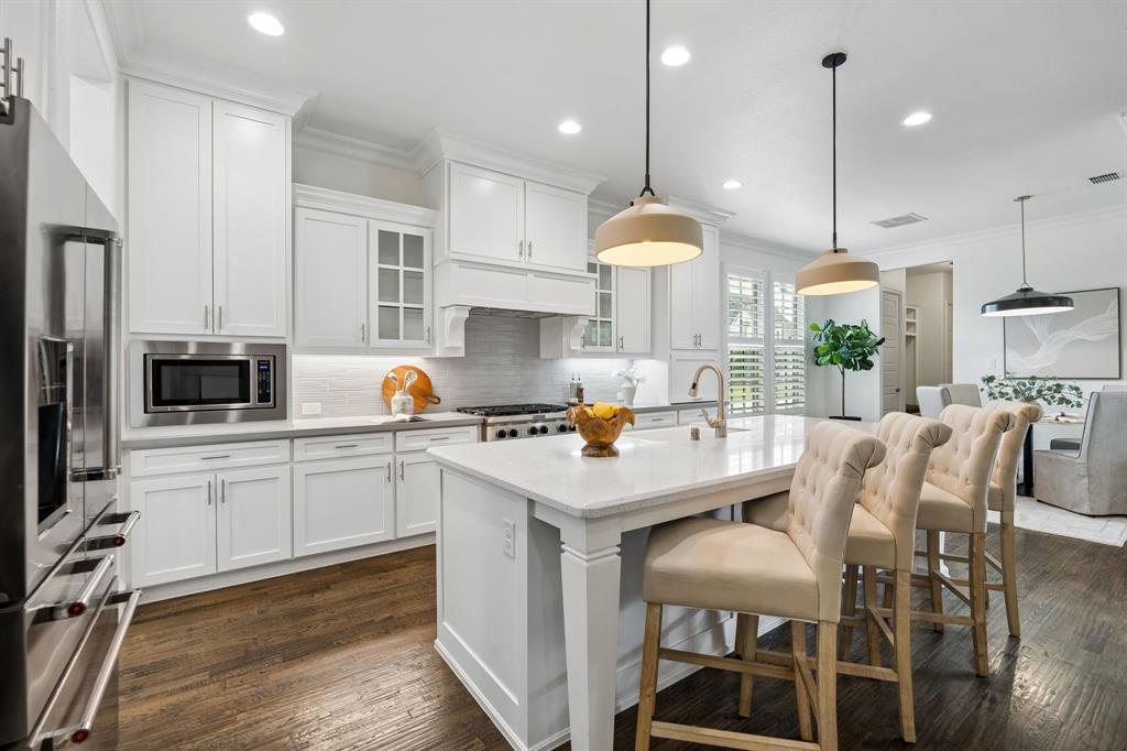 3944 Rittenhouse Street