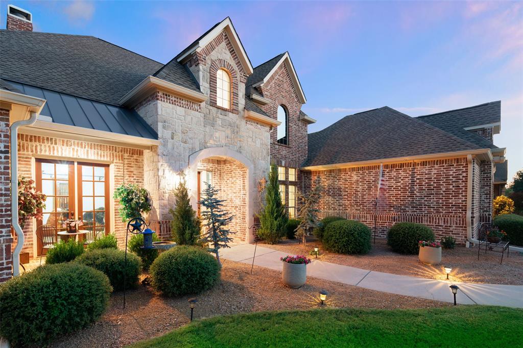 2000 Fair Oaks Lane