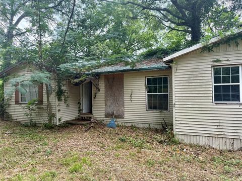275 Lakeview Drive Doyline LA 71023