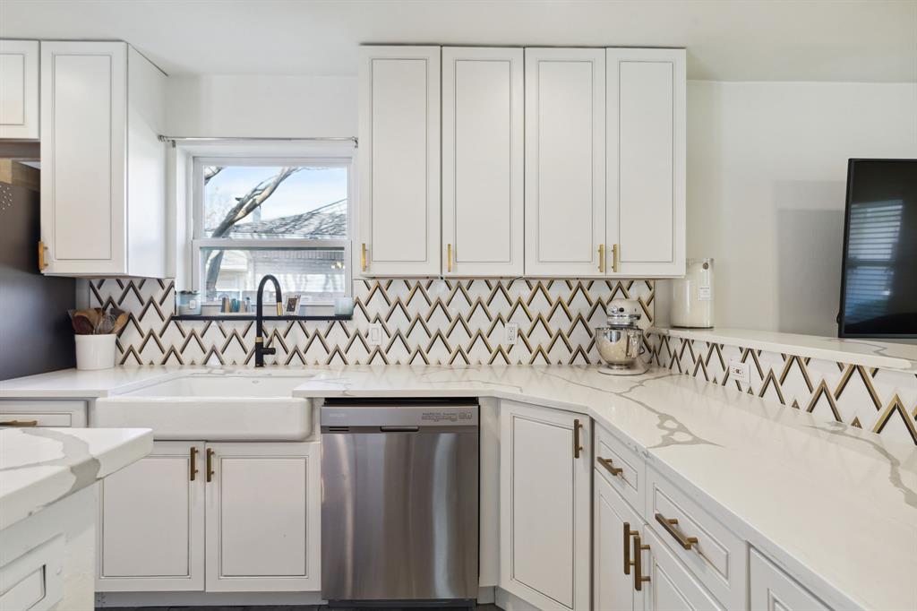 Lake Highlands Estates - Residential Lease