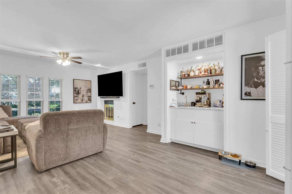 7616 Riverbrook Drive 6