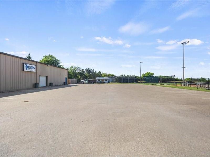 W W Ford - Commercial Sale