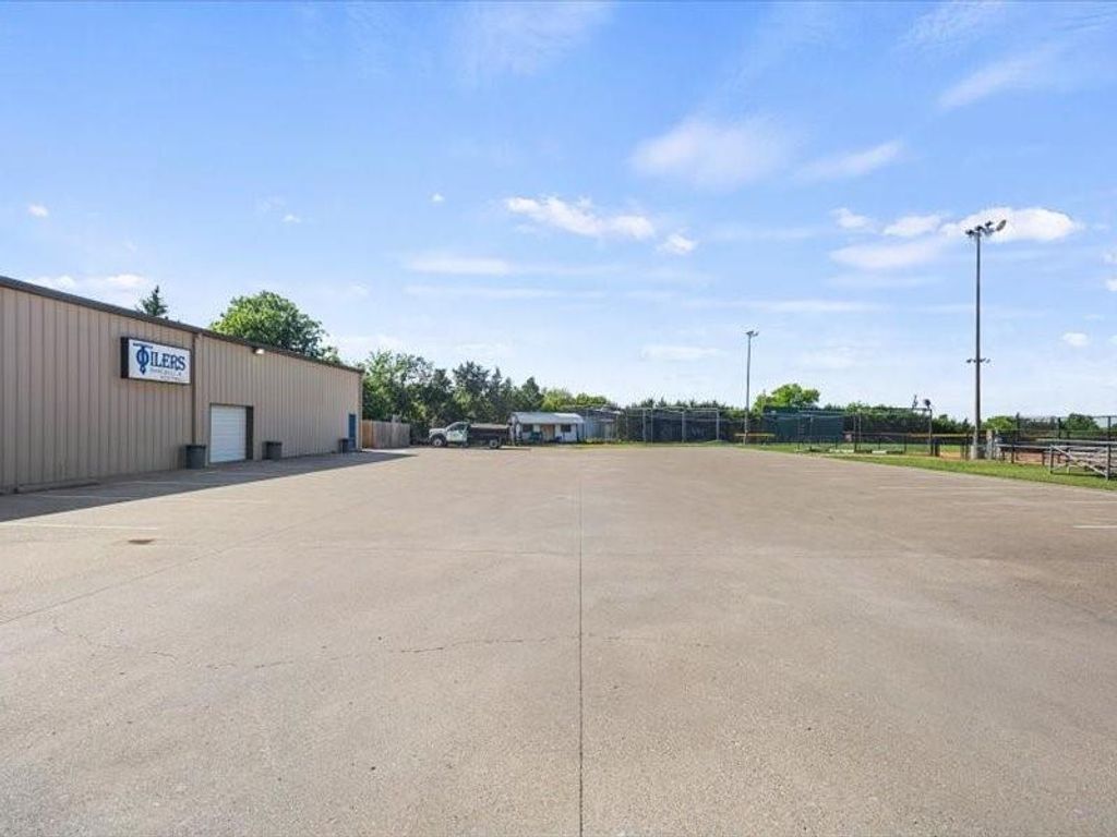 Photo of 505 County Line Road, Rockwall, TX 75032 (MLS # 21248380)