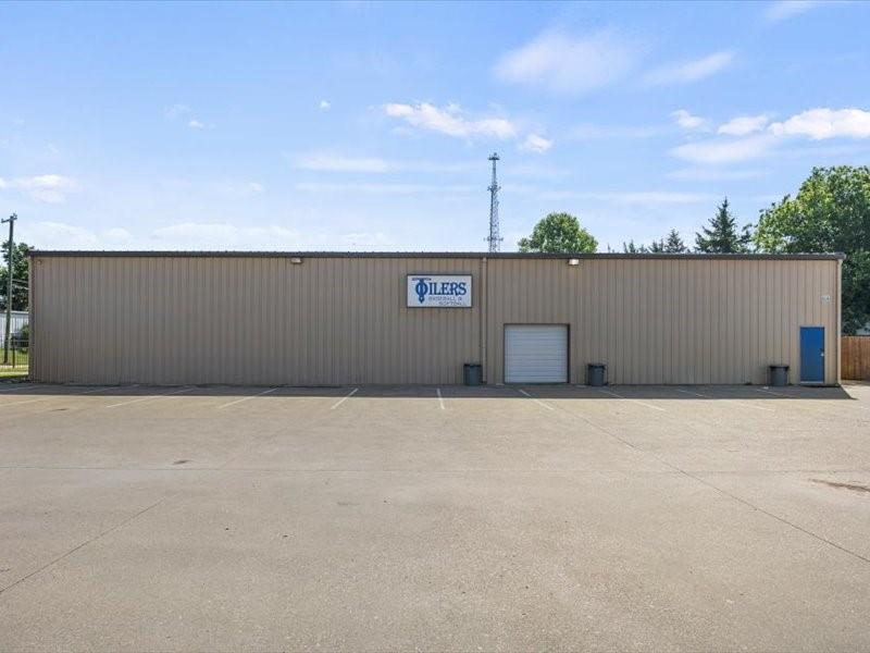 W W Ford - Commercial Sale