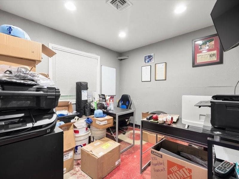 W W Ford - Commercial Sale