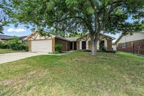 Photo of 4317 Campion Lane, Fort Worth, TX 76137 (MLS # 21239089)