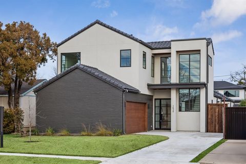 7526 Kenwell Street Dallas TX 75209