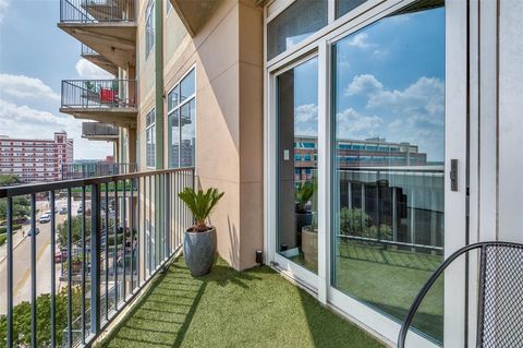 Tiny photo for 1001 Belleview Street #602, Dallas, TX 75215 (MLS # 21194057)