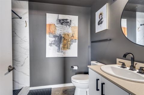 Tiny photo for 1001 Belleview Street #602, Dallas, TX 75215 (MLS # 21194057)