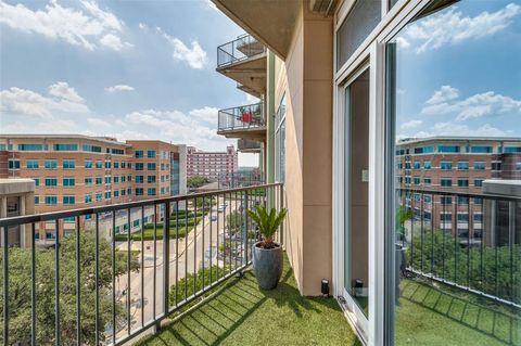 Tiny photo for 1001 Belleview Street #602, Dallas, TX 75215 (MLS # 21194057)
