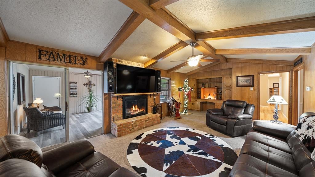 313 Shadywood Lane