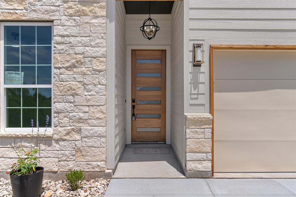 5601 San Jacinto Drive