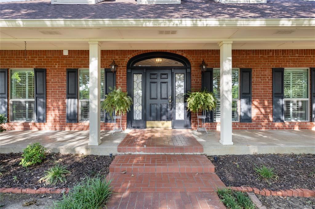 200 County Road 2130