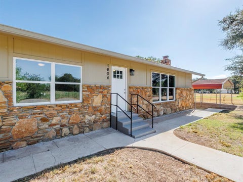 Tiny photo for 1604 Dublin Street, Brownwood, TX 76801 (MLS # 21391874)
