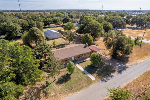 Tiny photo for 1604 Dublin Street, Brownwood, TX 76801 (MLS # 21391874)