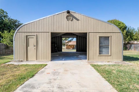 Tiny photo for 1604 Dublin Street, Brownwood, TX 76801 (MLS # 21391874)